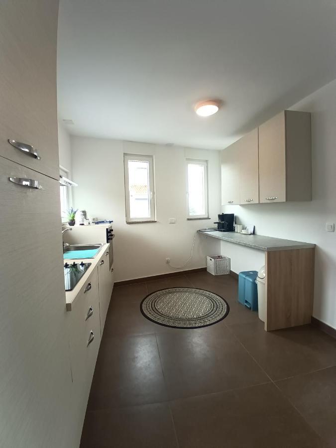 Searenity Pool Suite - Seafront Krmpote-Vodice Экстерьер фото
