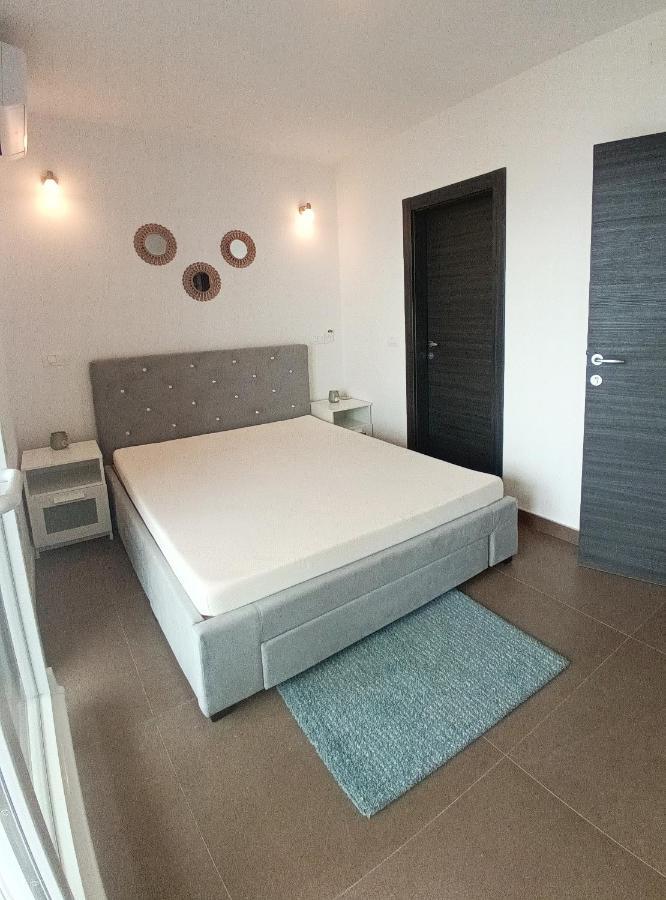 Searenity Pool Suite - Seafront Krmpote-Vodice Экстерьер фото